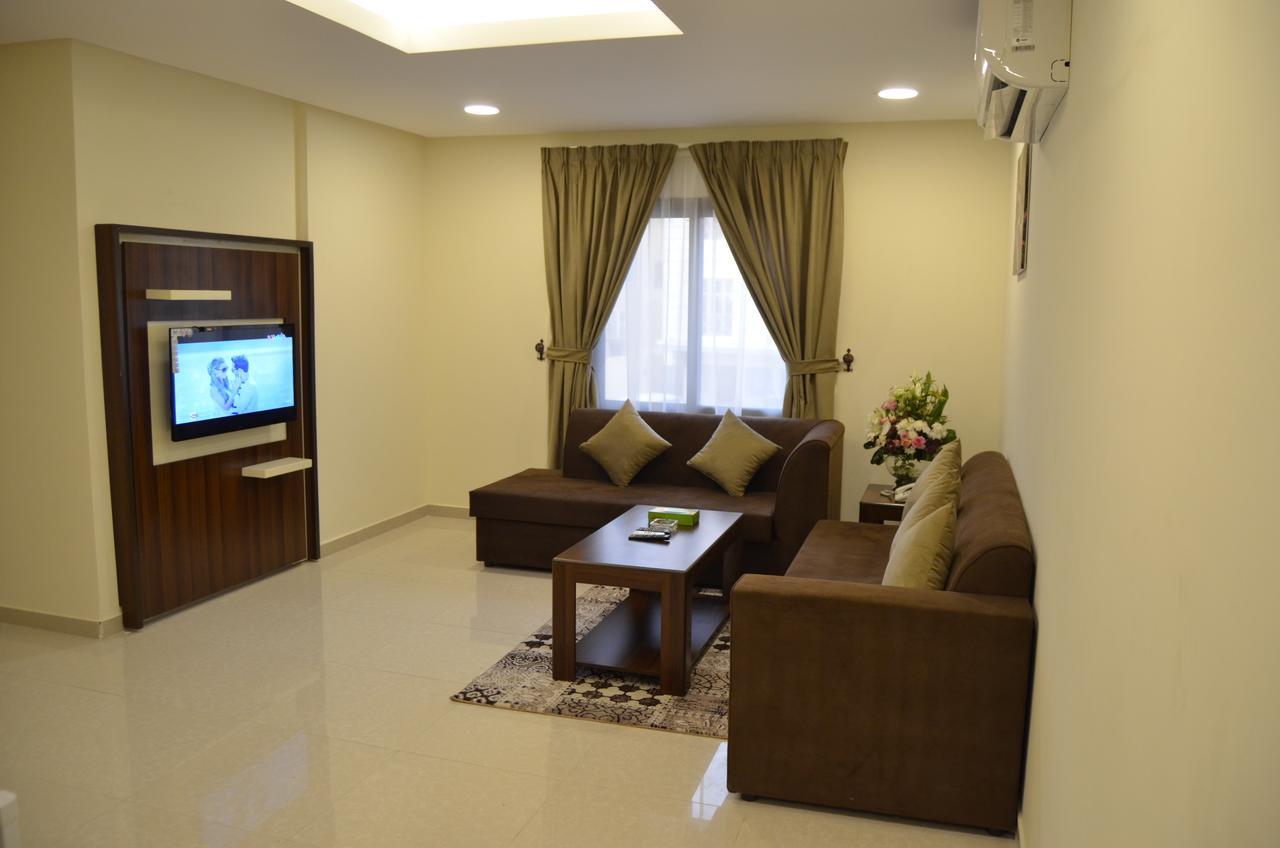 Lina Park 4 Aparthotel Khobar Bagian luar foto