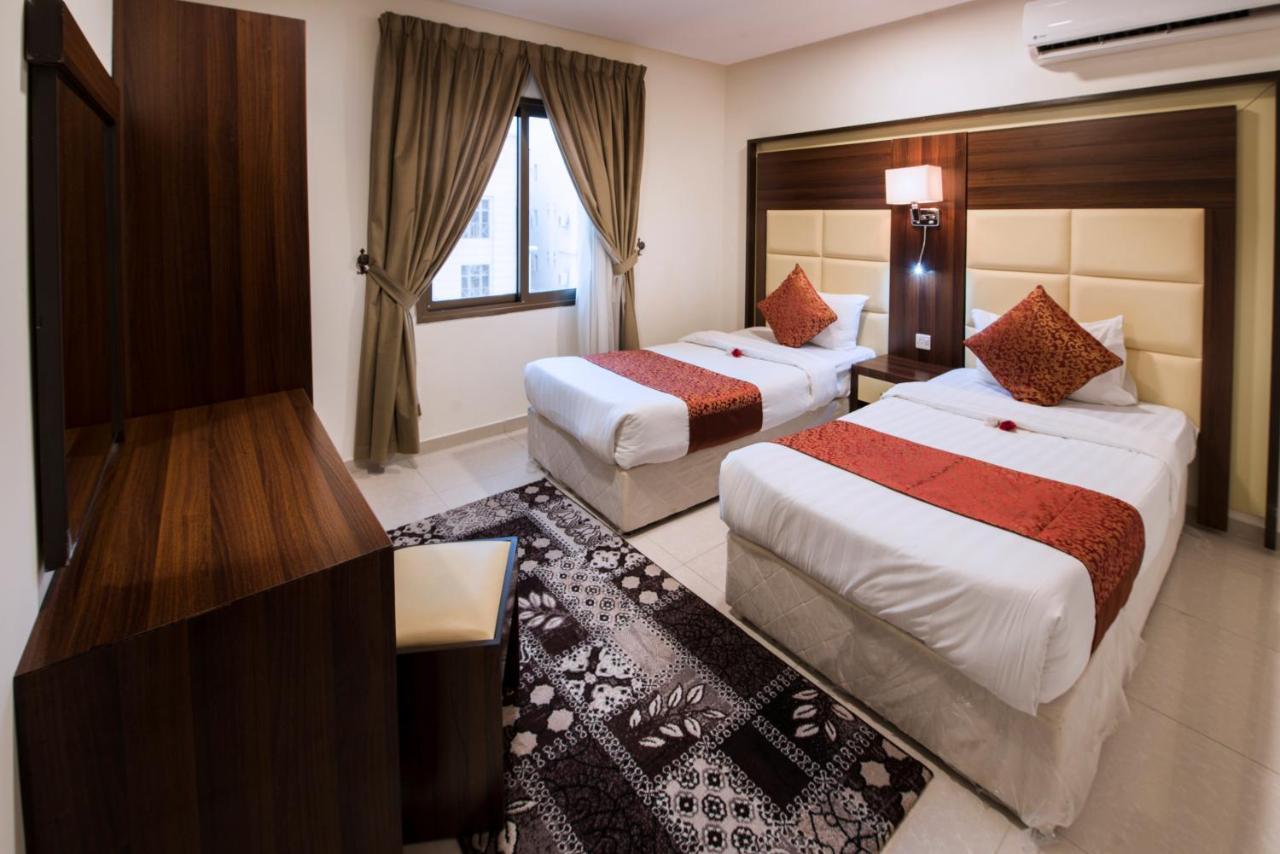 Lina Park 4 Aparthotel Khobar Bagian luar foto